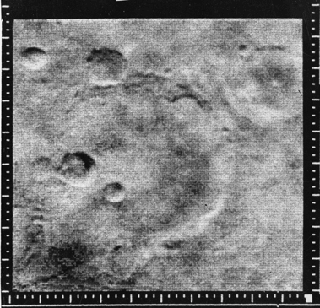 Mariner 4 image of craters on Mars